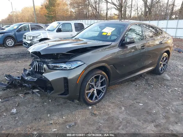 5UX33EX0XS9X60988 2025 BMW X6 - Image 2