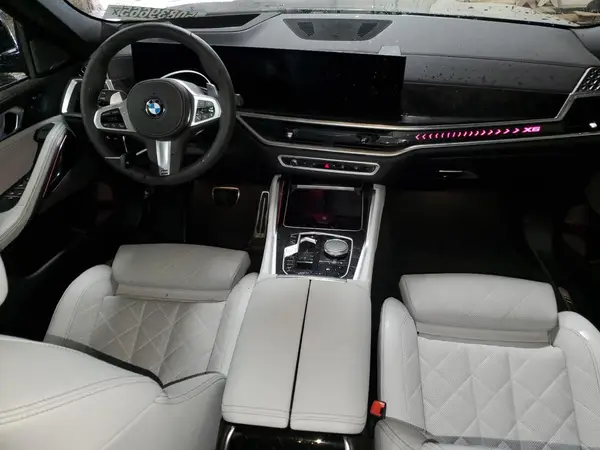 5UX33EX0XS9Z57353 2025 BMW X6 - Image 8