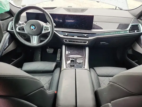 5UX33EX0XT9134357 2026 BMW X6 - Image 8