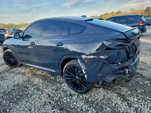 5UX33EX0XT9232319 2026 BMW X6 - Image 2
