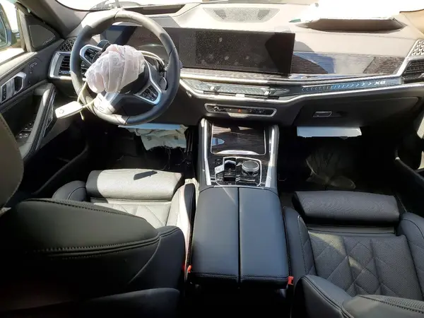 5UX33EX0XT9420404 2026 BMW X6 - Image 8