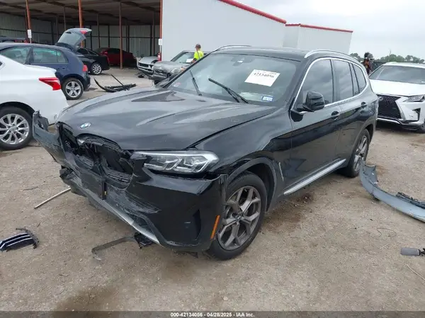 5UX43DP00N9K19046 2022 BMW X3 - Image 2