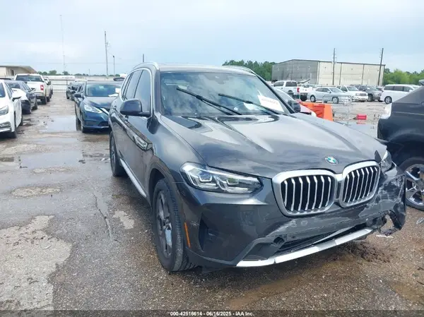 5UX43DP00N9M74263 2022 BMW X3 - Image 1