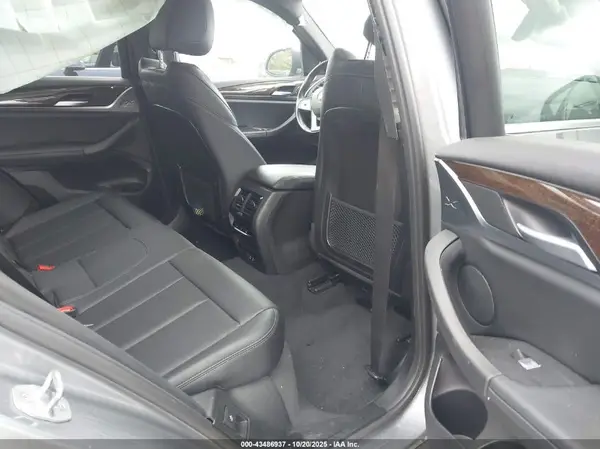 5UX43DP00P9S22726 2023 BMW X3 - Image 8