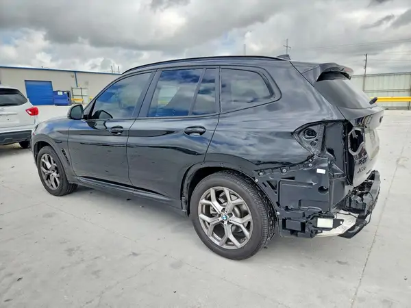5UX43DP00P9T14242 2023 BMW X3 - Image 2