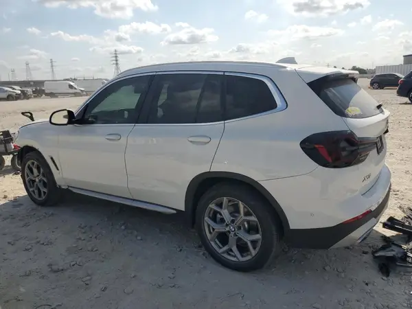 5UX43DP00R9T66621 2024 BMW X3 - Image 2