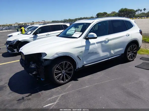 5UX43DP00R9T98923 2024 BMW X3 - Image 2