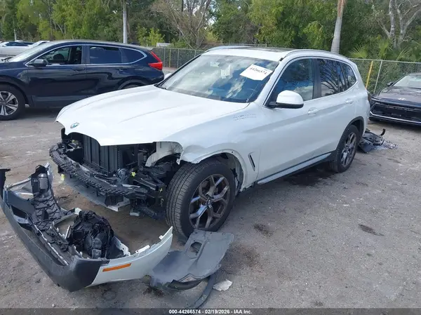 5UX43DP00R9V28229 2024 BMW X3 - Image 2