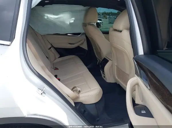 5UX43DP01N9J37441 2022 BMW X3 - Image 8