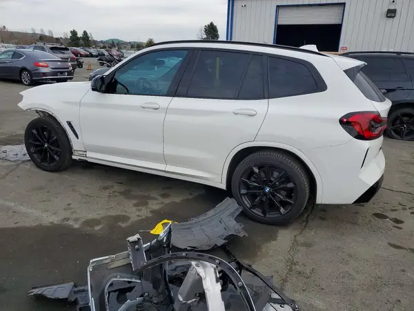5UX43DP01N9K05852 2022 BMW X3 - Image 2