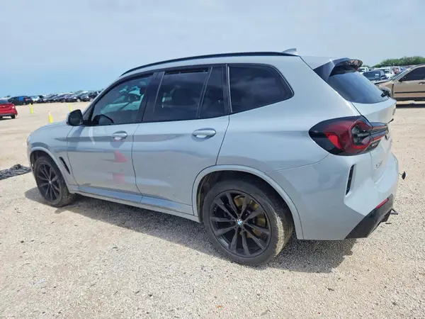 5UX43DP01N9K21288 2022 BMW X3 - Image 2