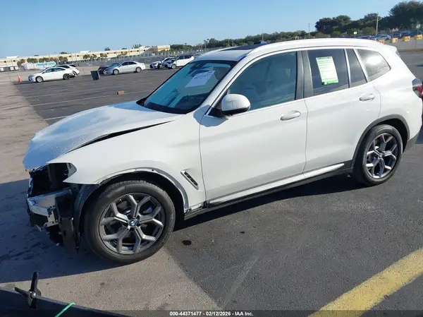 5UX43DP01N9L21214 2022 BMW X3 - Image 2