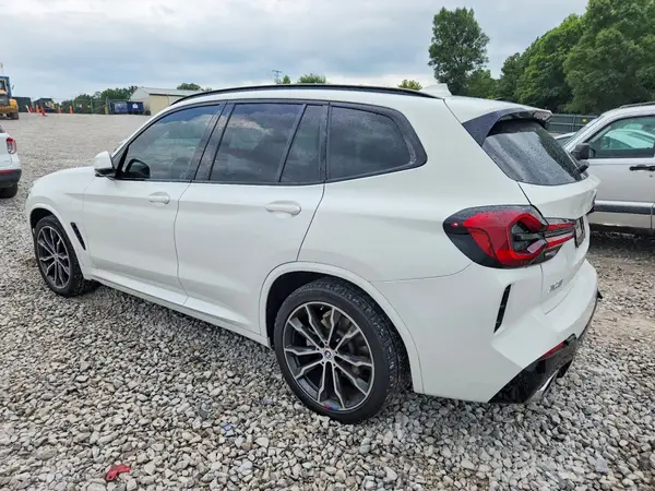 5UX43DP01N9L53337 2022 BMW X3 - Image 2