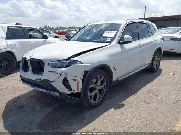 5UX43DP01N9M07591 2022 BMW X3 - Image 2