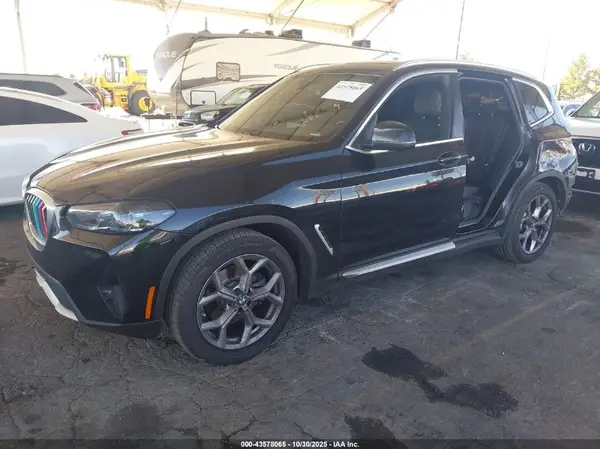5UX43DP01N9M26206 2022 BMW X3 - Image 2