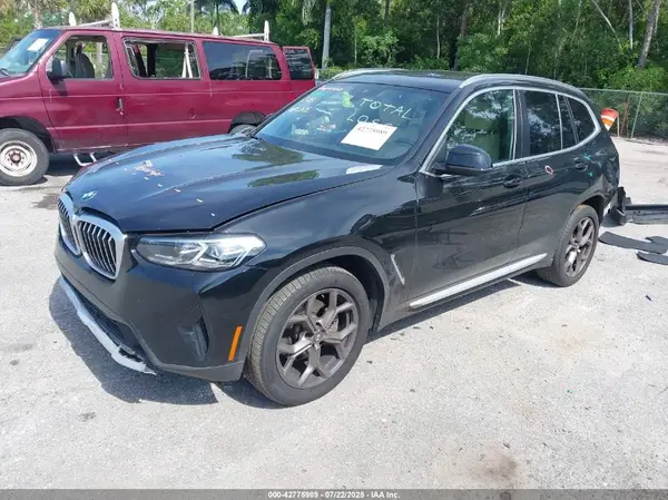 5UX43DP01P9N72284 2023 BMW X3 - Image 2