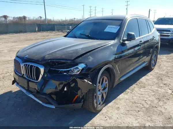 5UX43DP01P9R81126 2023 BMW X3 - Image 2