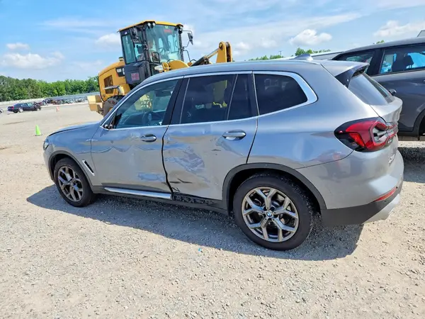 5UX43DP01R9V05803 2024 BMW X3 - Image 2