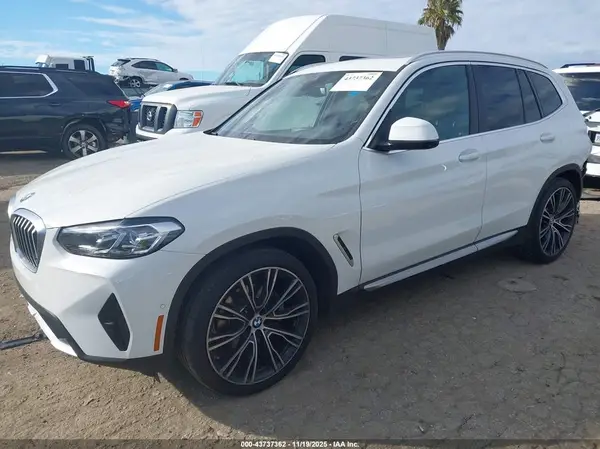 5UX43DP01R9W45897 2024 BMW X3 - Image 2