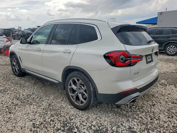 5UX43DP01R9W87597 2024 BMW X3 - Image 2
