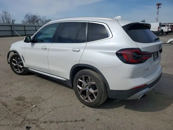 5UX43DP02N9J82095 2022 BMW X3 - Image 2