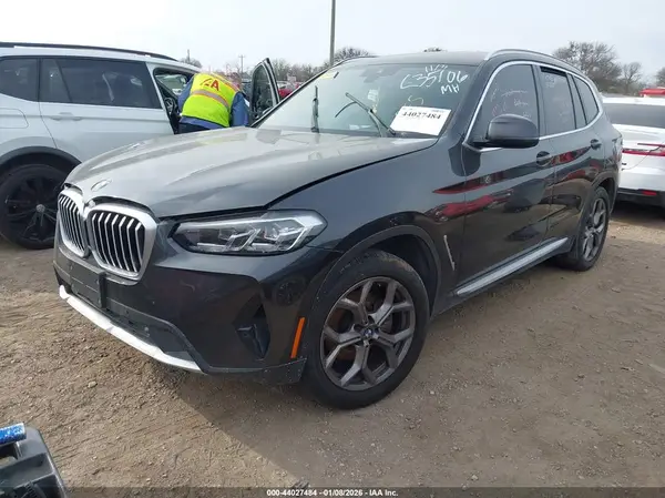 5UX43DP02N9L35106 2022 BMW X3 - Image 2