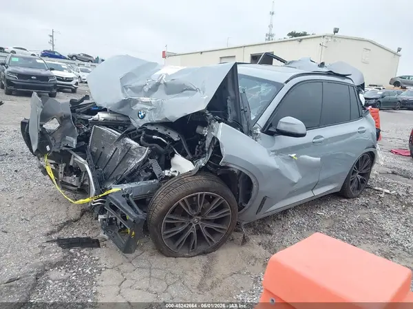 5UX43DP02N9N32504 2022 BMW X3 - Image 2