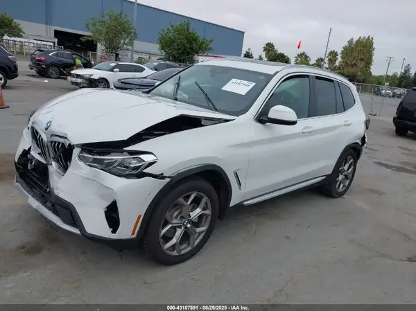 5UX43DP02P9R19413 2023 BMW X3 - Image 2
