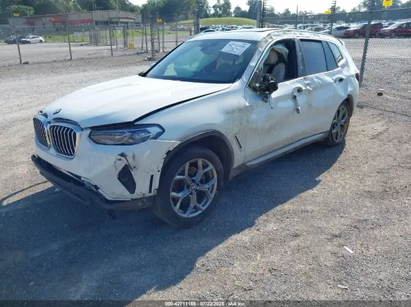 5UX43DP02P9S59440 2023 BMW X3 - Image 2