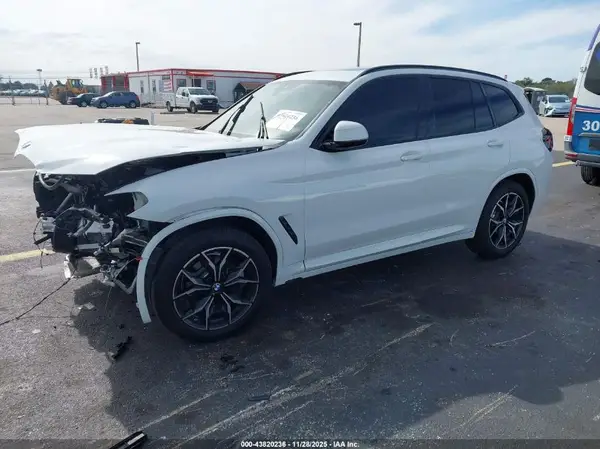 5UX43DP02P9S79283 2023 BMW X3 - Image 2