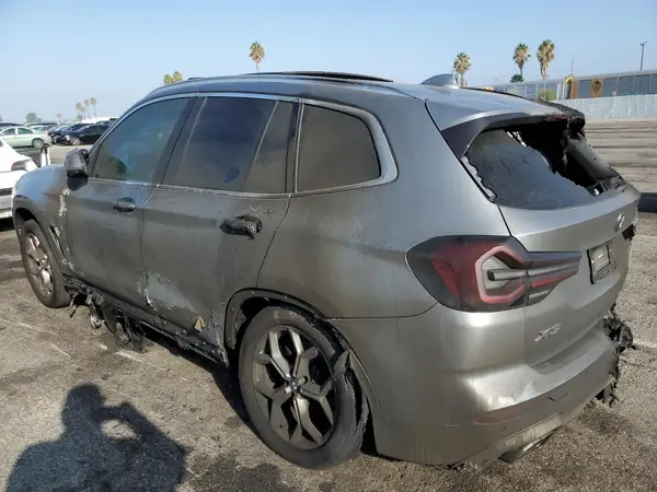 5UX43DP02P9T28093 2023 BMW X3 - Image 2