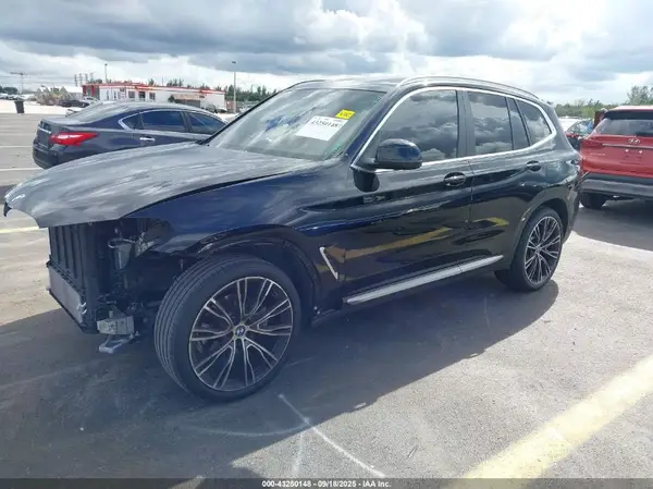 5UX43DP02R9U15141 2024 BMW X3 - Image 2
