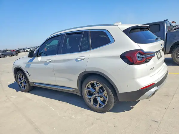 5UX43DP02R9U35891 2024 BMW X3 - Image 2