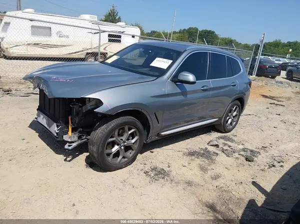 5UX43DP02R9V05857 2024 BMW X3 - Image 2