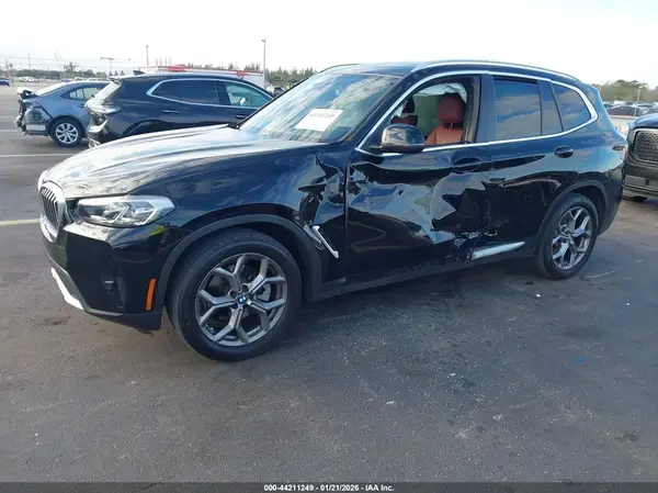 5UX43DP02R9V09620 2024 BMW X3 - Image 2
