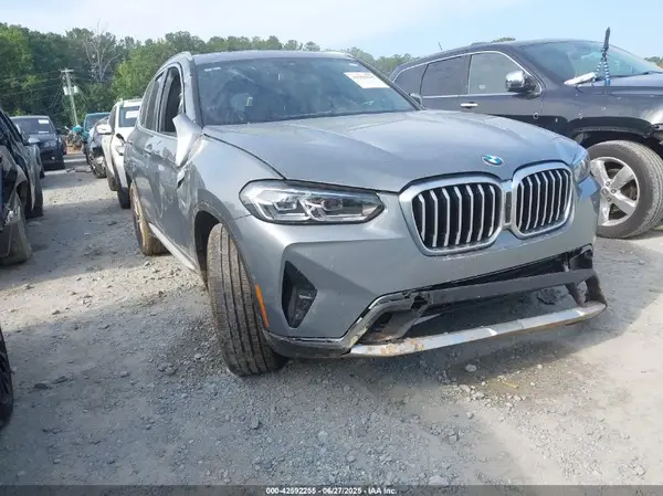 5UX43DP02R9V75214 2024 BMW X3 - Image 1