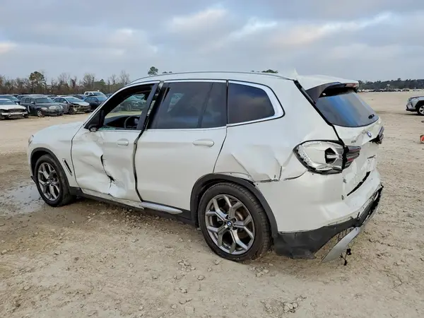 5UX43DP02R9W89858 2024 BMW X3 - Image 2