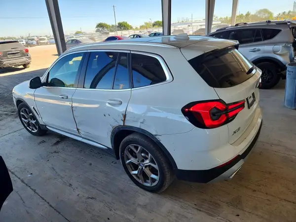 5UX43DP02R9X17156 2024 BMW X3 - Image 2