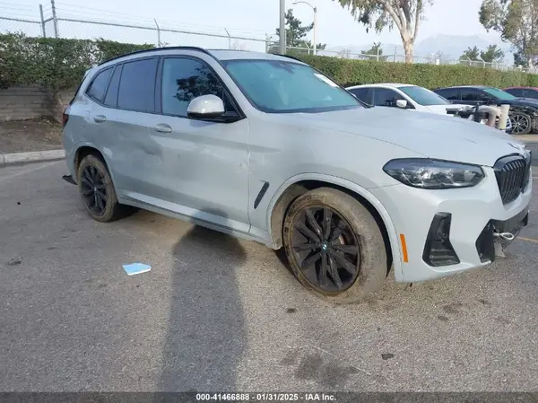 5UX43DP03N9J05493 2022 BMW X3 - Image 1