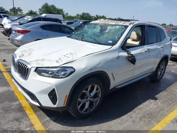 5UX43DP03N9J64740 2022 BMW X3 - Image 2