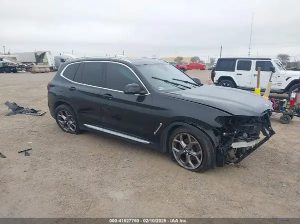 5UX43DP03N9J81182 2022 BMW X3 - Image 1