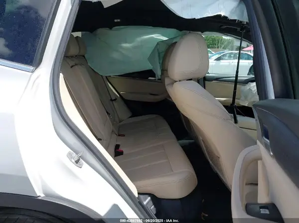 5UX43DP03N9L39942 2022 BMW X3 - Image 8