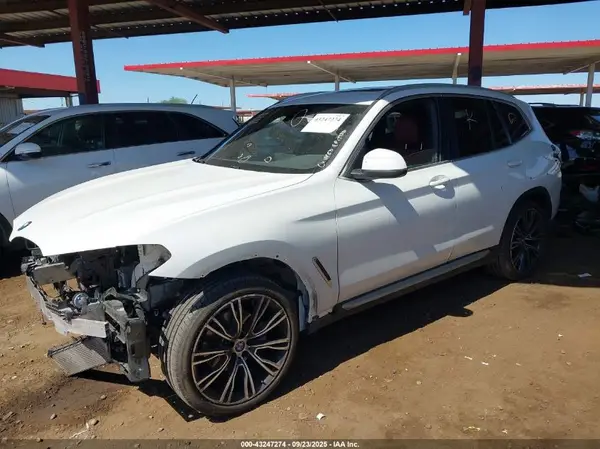 5UX43DP03P9P95393 2023 BMW X3 - Image 2