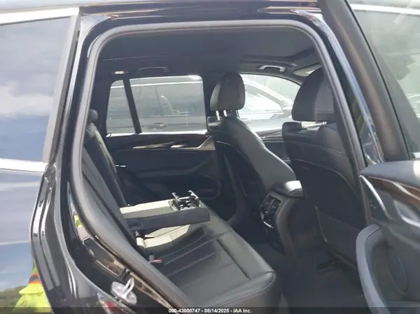 5UX43DP03P9R48712 2023 BMW X3 - Image 8