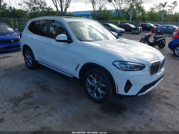 5UX43DP03P9T20925 2023 BMW X3 - Image 1