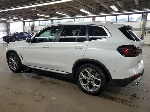 5UX43DP03R9T69349 2024 BMW X3 - Image 2