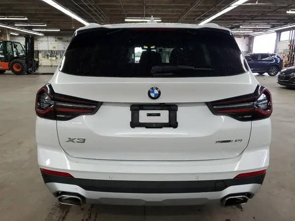 2024 BMW X3 auction photo 6