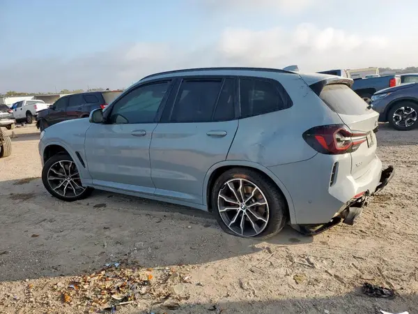 5UX43DP03R9T82327 2024 BMW X3 - Image 2