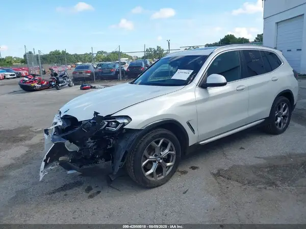 5UX43DP03R9T83445 2024 BMW X3 - Image 2