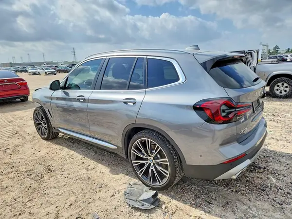 5UX43DP03R9U76384 2024 BMW X3 - Image 2